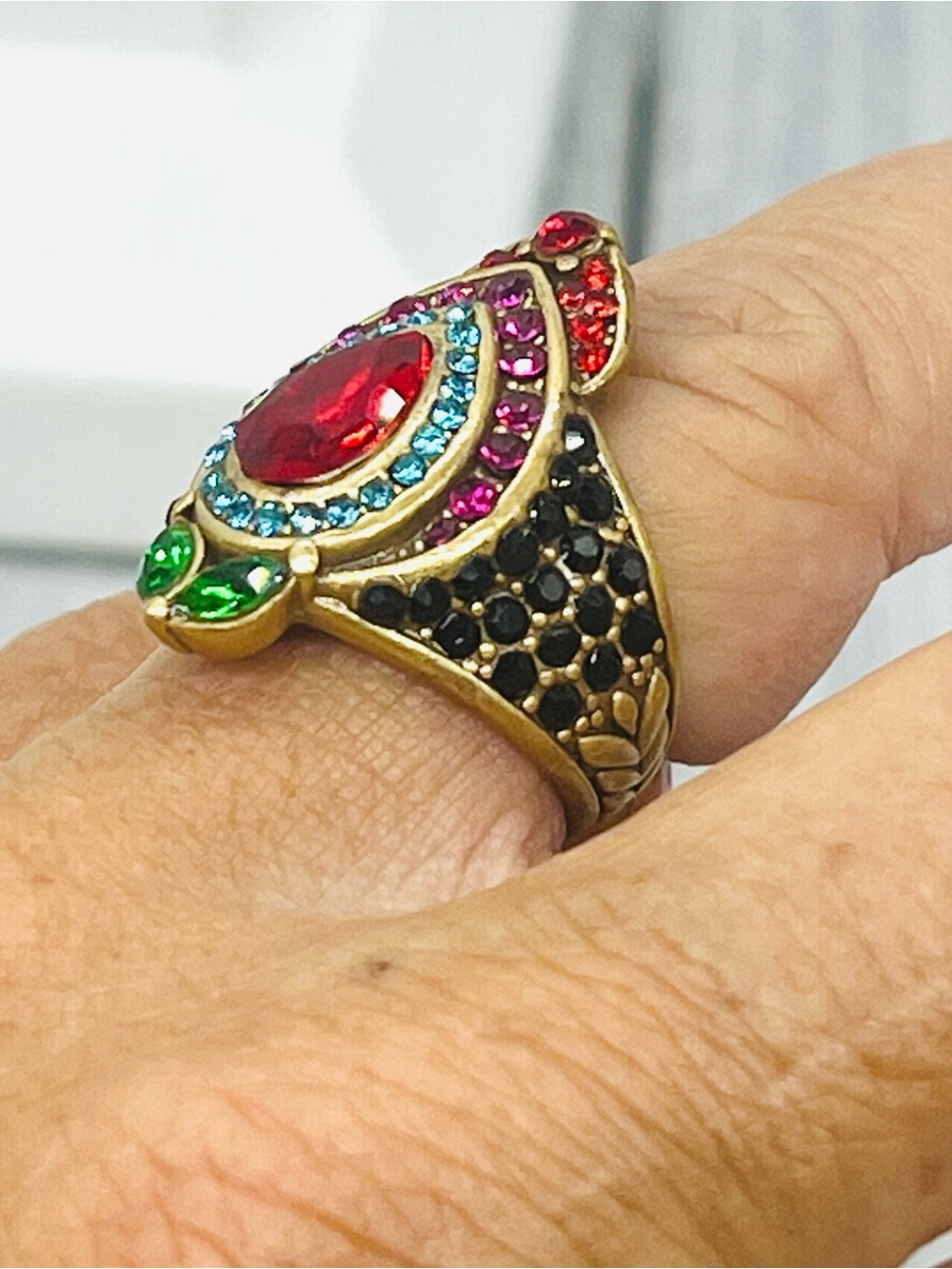 371. 1920s Revival Art Deco Antique Gold Tone Crystal Ring - Sz 8 Adjustable - Picture 8 of 9